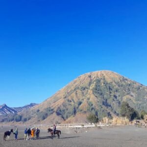 bromo, bromo tour package, java overland, java overland tour