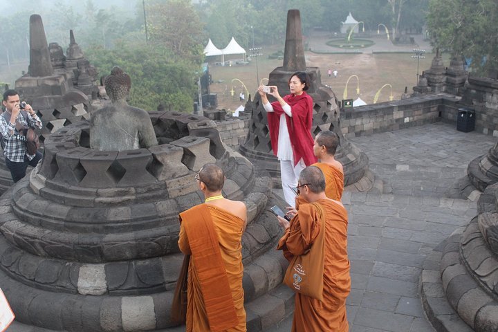 Jogja Bromo Ijen Bali Overland Tour