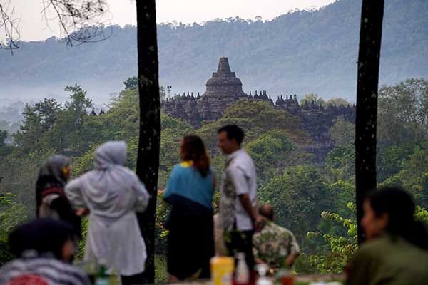 visit borobudur, borobudur from different side