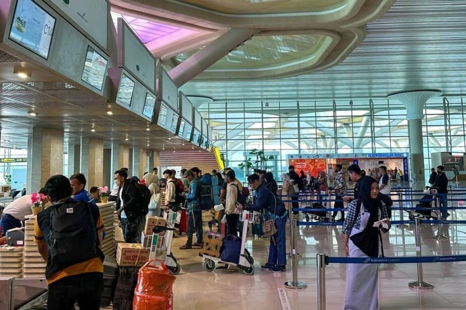 challenge to explore indonesia, visit indonesia from yia